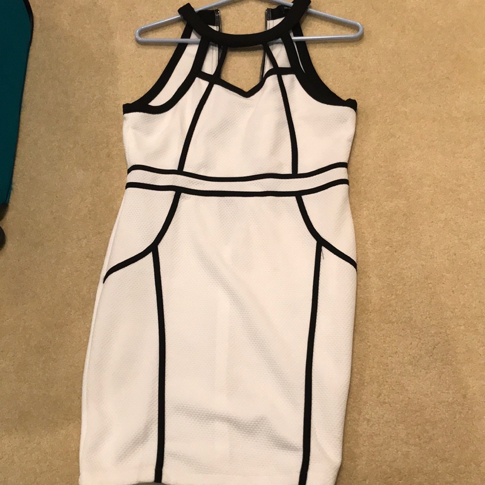 Pretty white and black dress
